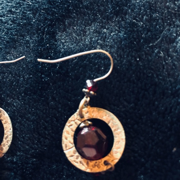 🤶🎁Stunning Handcrafted Artisan Burgundy original Necklace and Earring Set - Picture 7 of 10